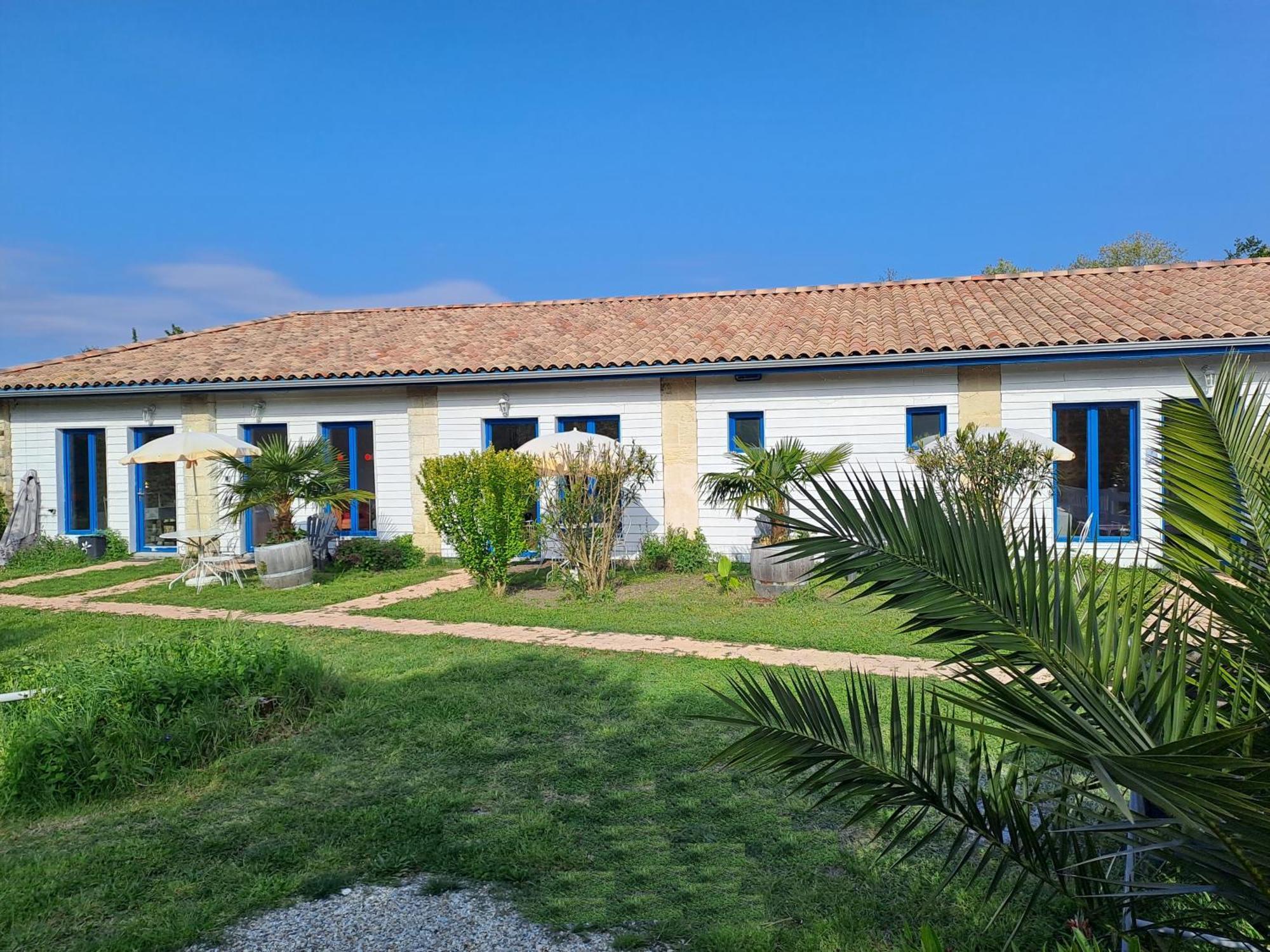 Bed and Breakfast La Cadournaise Saint-Seurin-de-Cadourne Экстерьер фото