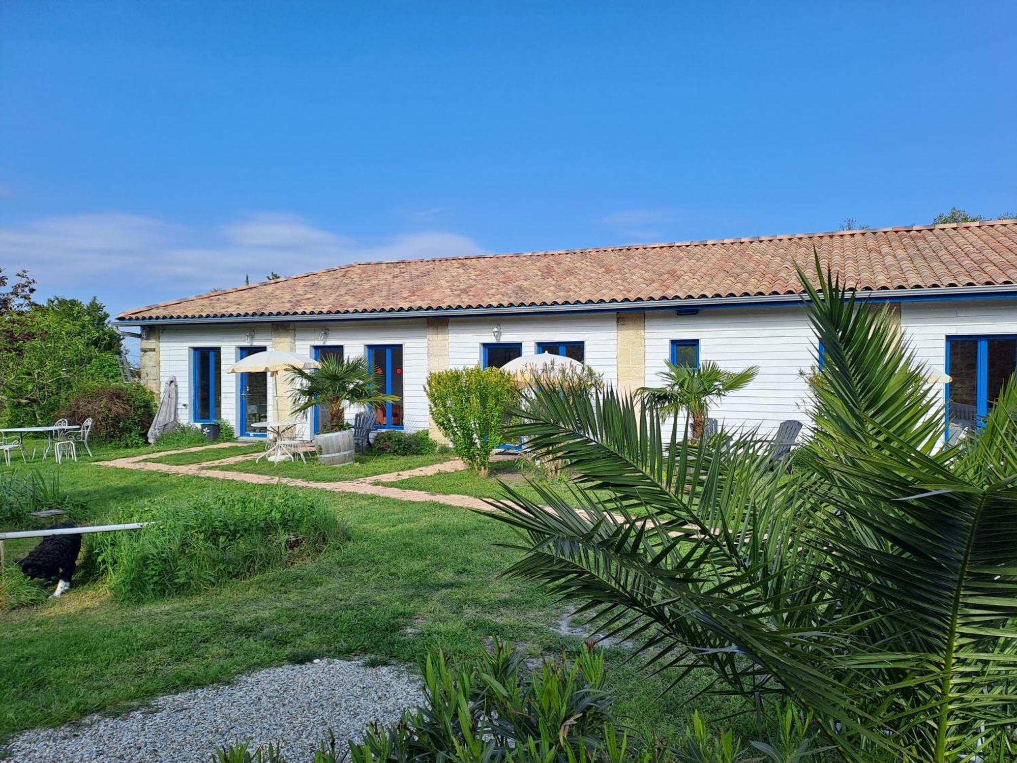 Bed and Breakfast La Cadournaise Saint-Seurin-de-Cadourne Экстерьер фото